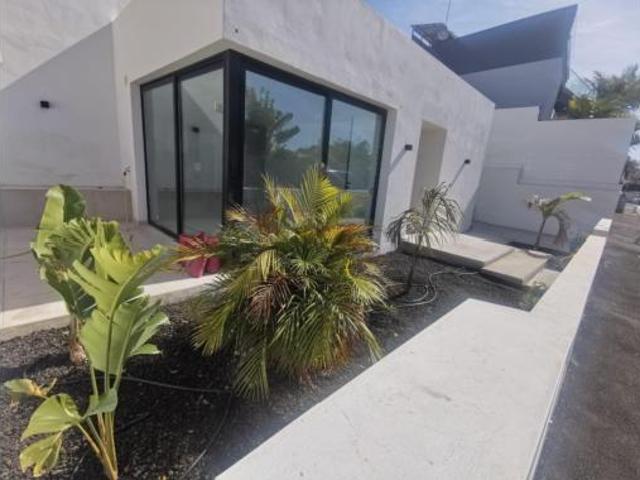 Chalet en venta en Los Olivos, Adeje