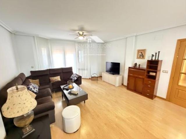 Chalet en venta en Distrito 5, Albacete