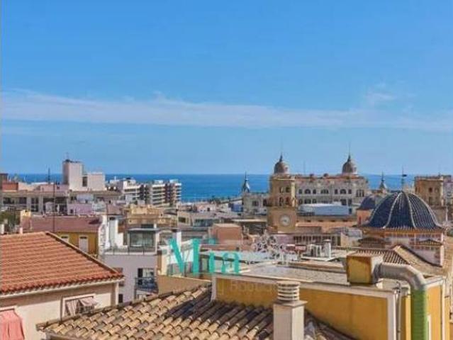 Chalet en venta en Casco Antiguo - Santa Cruz - Ayuntamiento, l'Alacantí