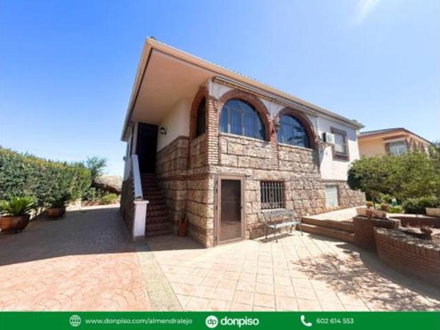Chalet en venta en San Marcos, Almendralejo