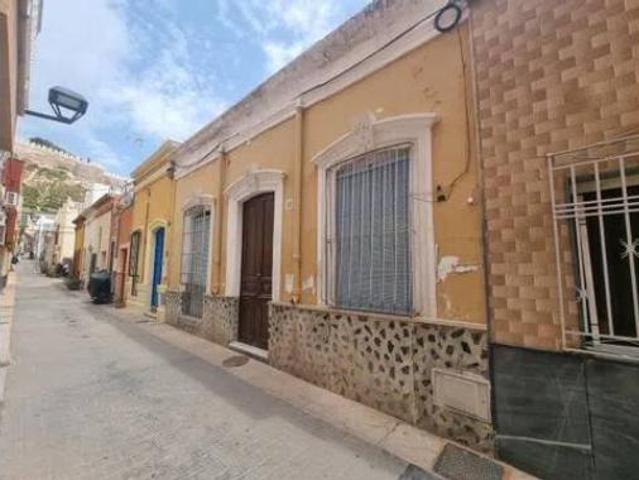 Chalet en venta en Almedina, Almería
