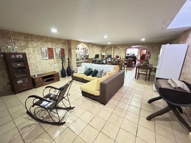 Chalet en venta en San Luis, Almería