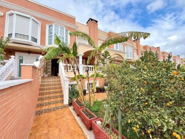 Chalet en venta en Villa Blanca, Almería
