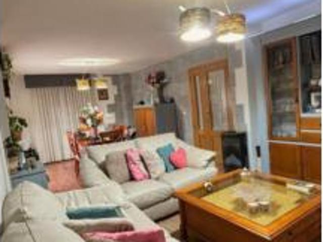Chalet en venta en Alovera, Castilla-La Mancha