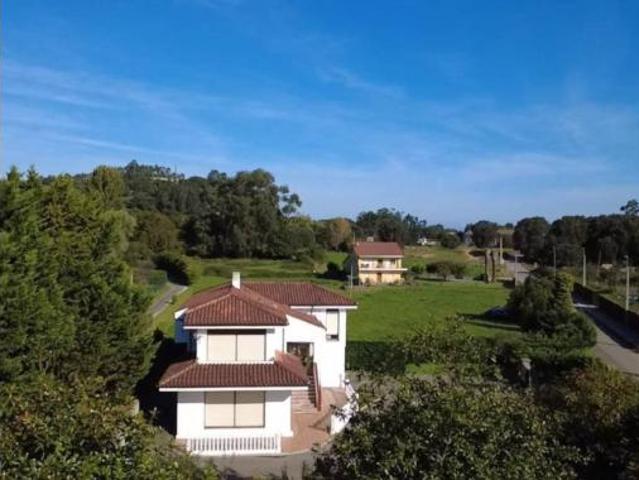 Chalet en venta en Castillo Siete Villas, Arnuero