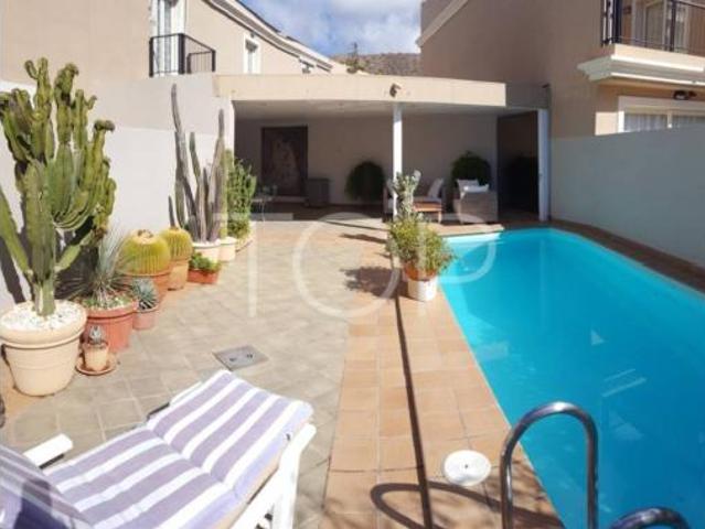 Chalet en venta en Palm-Mar, Arona, Arona