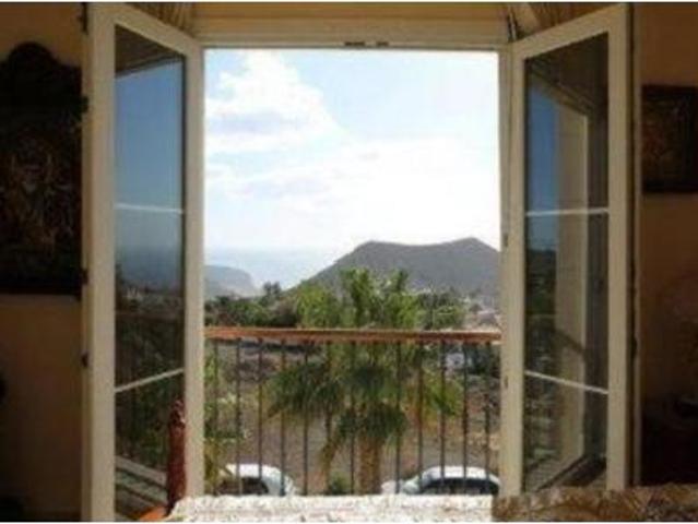 Chalet en venta en Los Cristianos, Arona