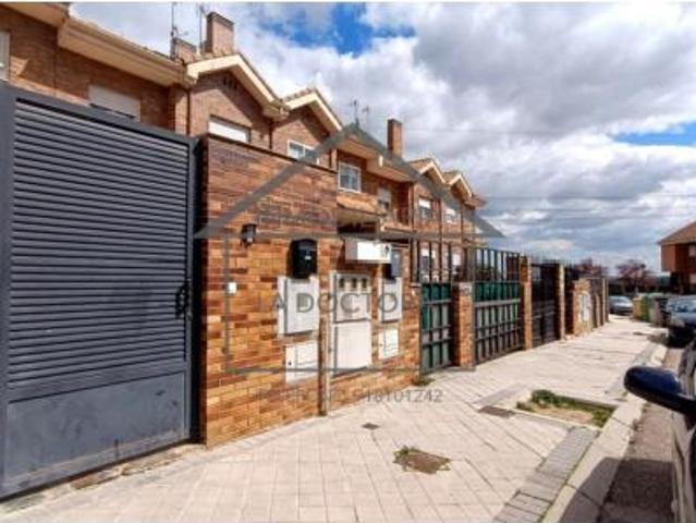 Villa en venta en Arroyomolinos