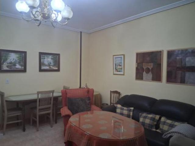 Chalet en venta en Baeza, Andalucía
