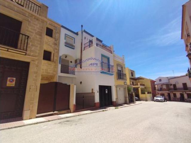 Villa en venta en Bailén