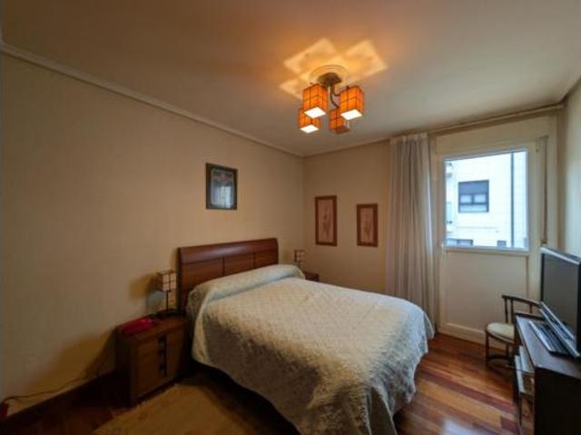 Villa en venta en Barakaldo, Santa Teresa-Beurko