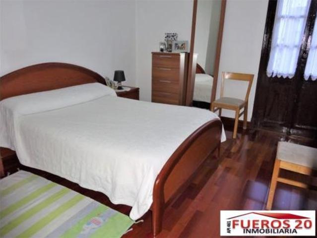 Villa en venta en Barakaldo, Latsagazarra / Lasesarre