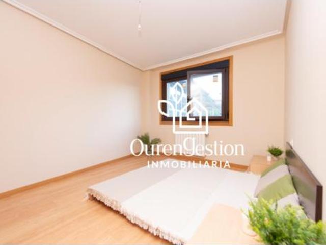 Chalet en venta en A Valenzá, Ourense