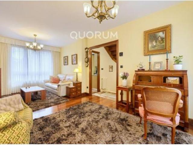 Chalet en venta en Elexalde, Basauri