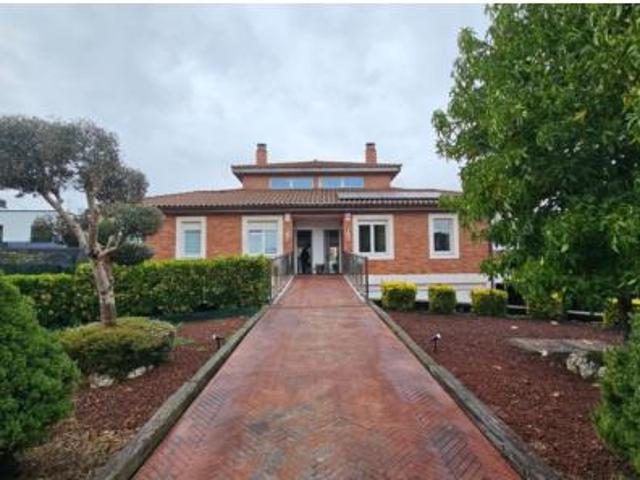 Chalet en venta en Arizgoiti, Basauri