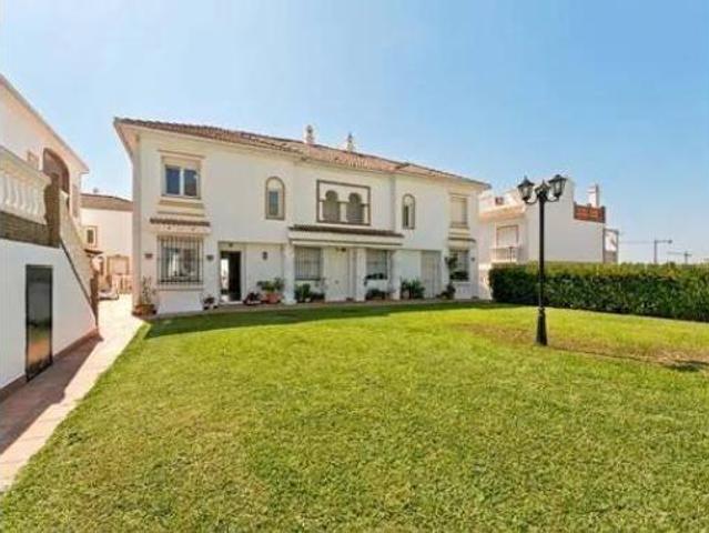 Chalet en venta en La Capellanía, Benalmádena
