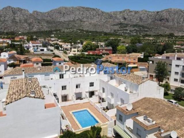 Villa en venta en Beniarbeig
