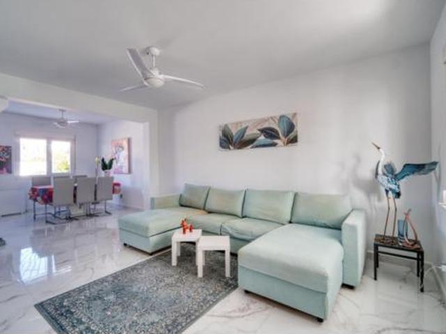 Chalet en venta en Urbanización Monteazul, Benijófar