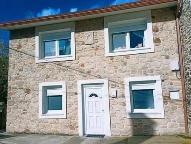 Chalet en venta en Bergondo, A Coruña