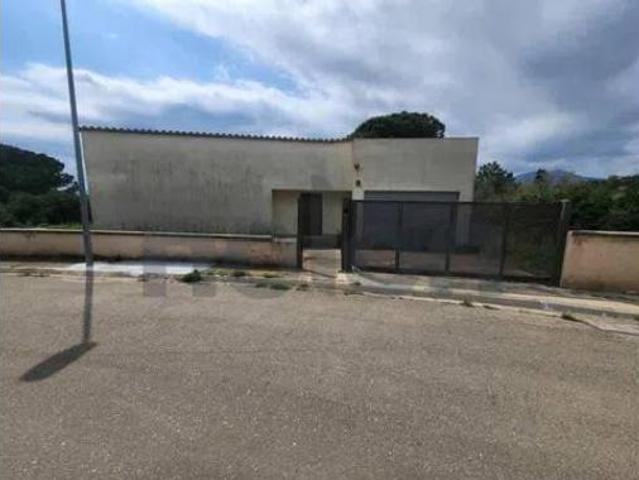 Chalet en venta en Mas Llunes, Gironès