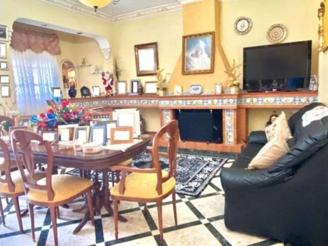 Chalet en venta en Bormujos, Sevilla