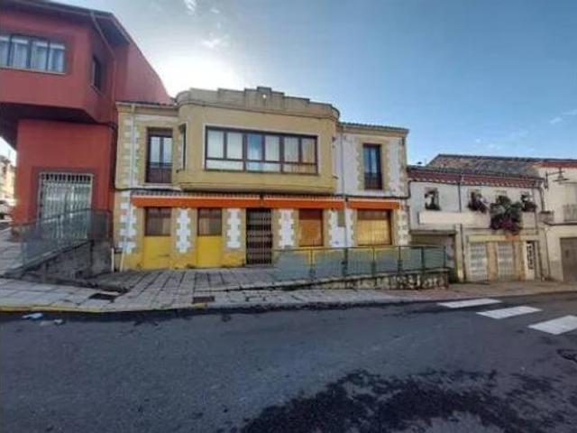 Chalet en venta en Boñar, Castilla y León