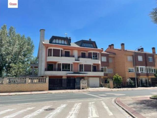 Chalet en venta en Briviesca, Castilla y León