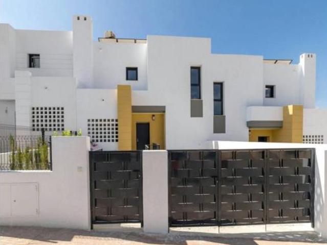 Chalet en venta en Urbanización Valle Dorado, l'Alacantí