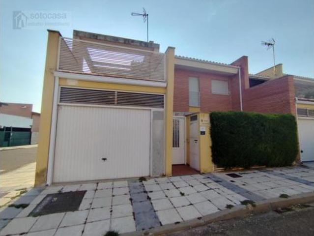 Chalet en venta en Cabezón De Pisuerga, Castilla y León