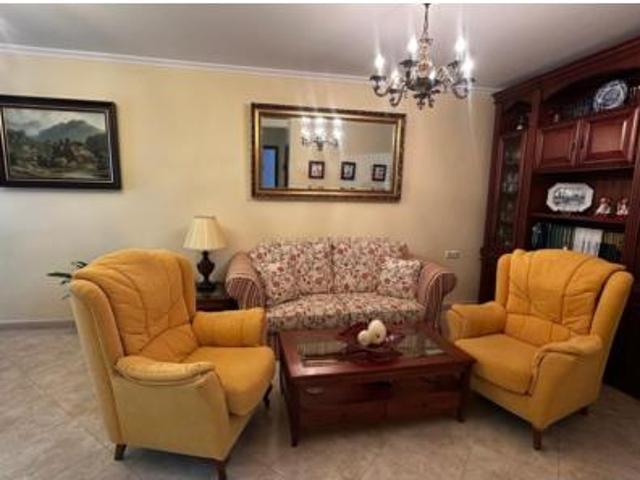 Chalet en venta en Camas, Andalucía