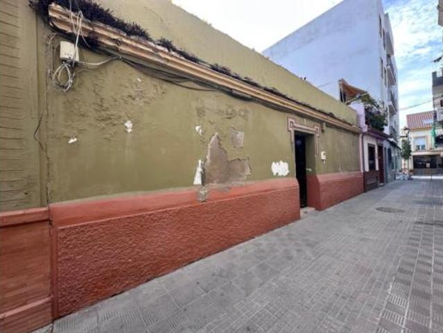 Chalet en venta en Camas, Andalucía