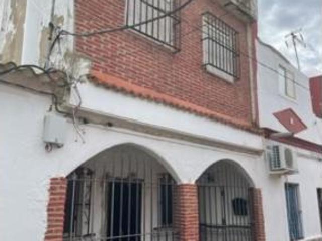Chalet en venta en Cantillana, Andalucía