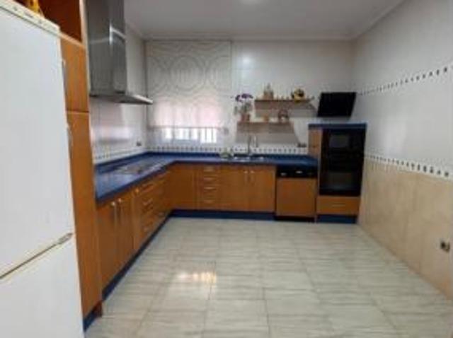 Chalet en venta en Cantillana, Andalucía