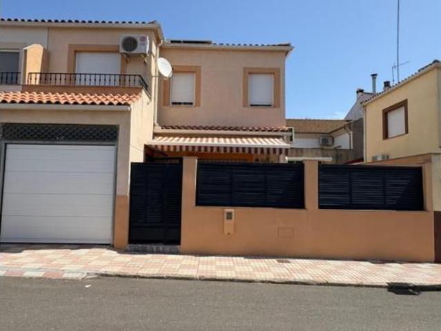 Chalet en venta en Carboneros, Andalucía