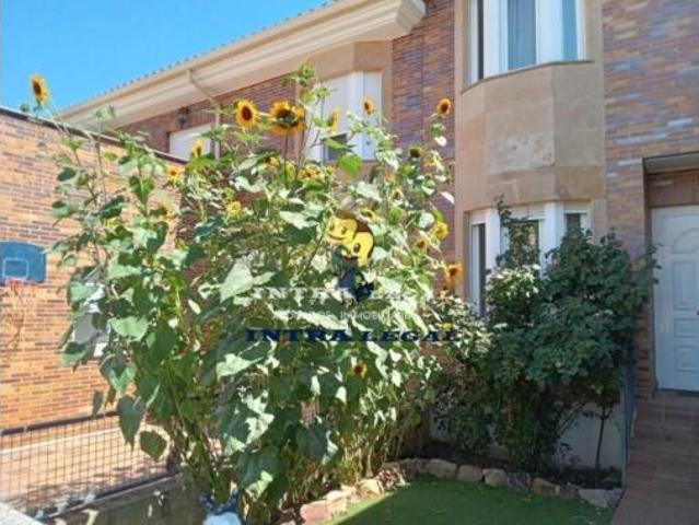 Chalet en venta en Carrascal De Barregas, Salamanca