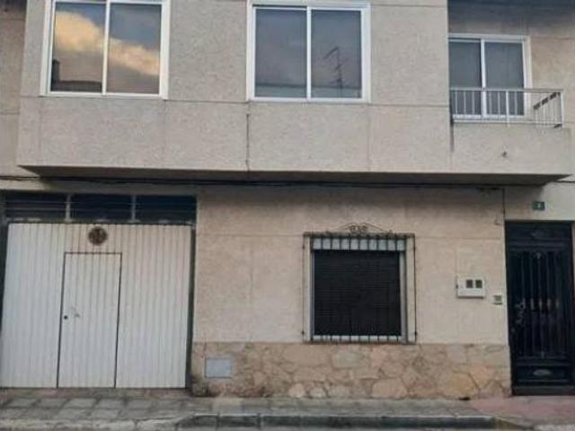 Chalet en venta en Casas-Ibáñez, Albacete