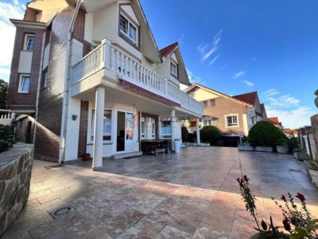 Chalet en venta en Casco Histórico, Castro-urdiales