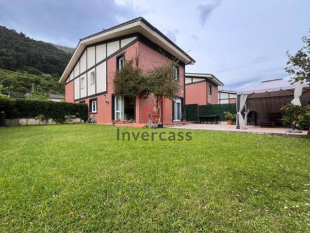 Chalet en venta en Oriñón, Castro-urdiales