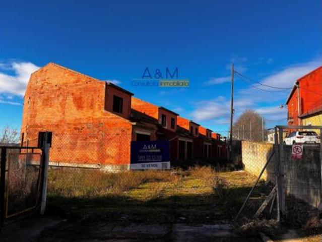Chalet en venta en Castronuevo De Esgueva, Castilla y León