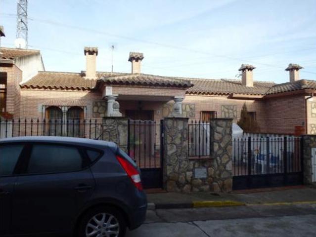 Chalet en venta en Cazalegas, Castilla-La Mancha