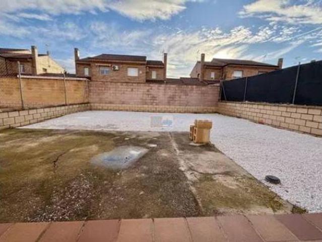 Chalet en venta en Cedillo Del Condado, Castilla-La Mancha
