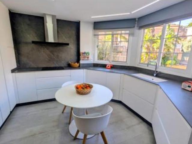 Chalet en venta en Urbanización Entrepinos, La Hoya de Buñol