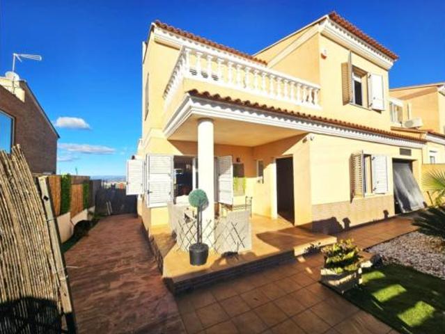 Chalet en venta en La Hoya de Buñol, Valencia