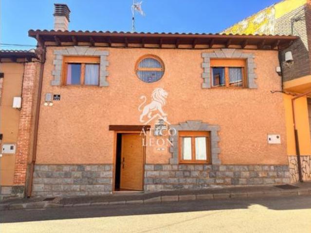Chalet en venta en Chozas De Abajo, Castilla y León
