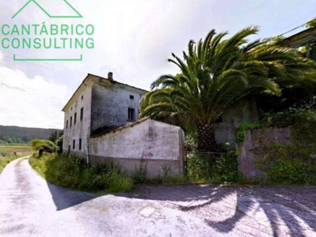 Chalet en venta en Sarriou, Coaña