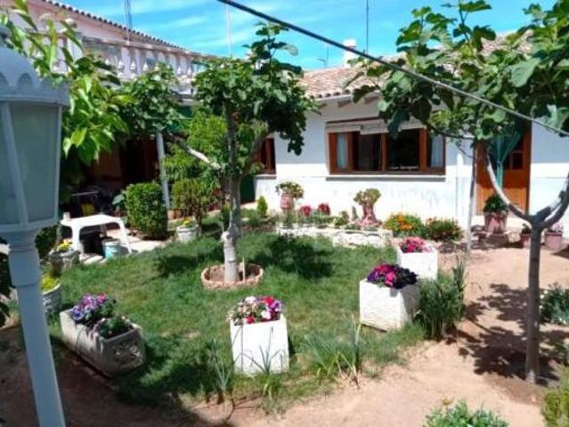 Villa en venta en Consuegra