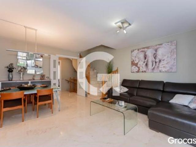 Chalet en venta en Almeda, Baix Llobregat