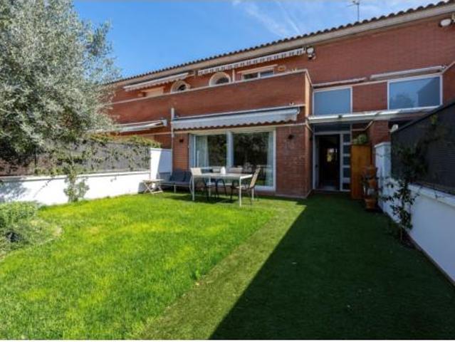 Chalet en venta en Paris - La Mina, Cunit
