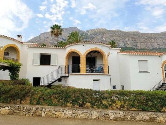 Villa en venta en Dénia, Montgó