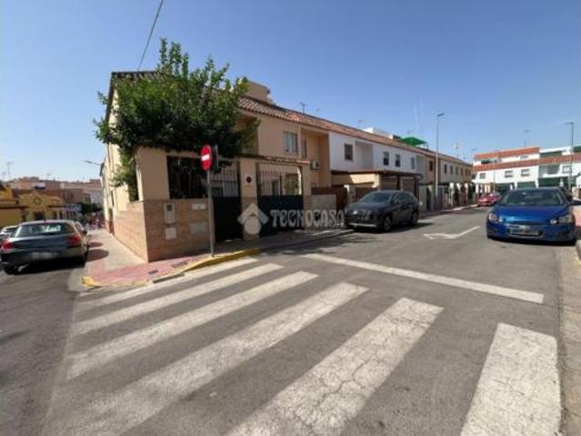 Chalet en venta en El Palmarillo, Dos Hermanas